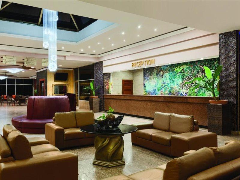 Ramada By Wyndham Princess Белиз-Сити Экстерьер фото