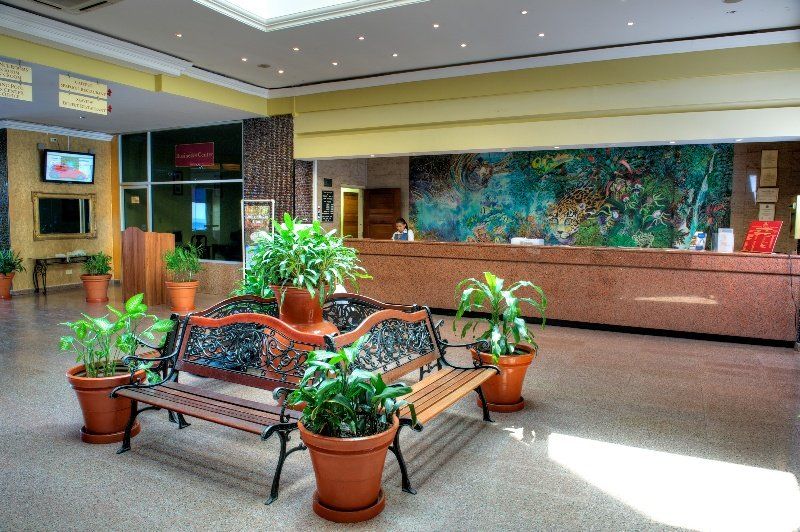 Ramada By Wyndham Princess Белиз-Сити Интерьер фото